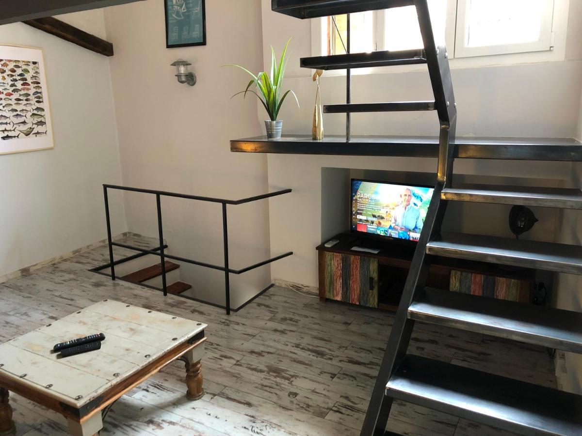 Le Triplex Les Halles Intra Muros アヴィニョン エクステリア 写真